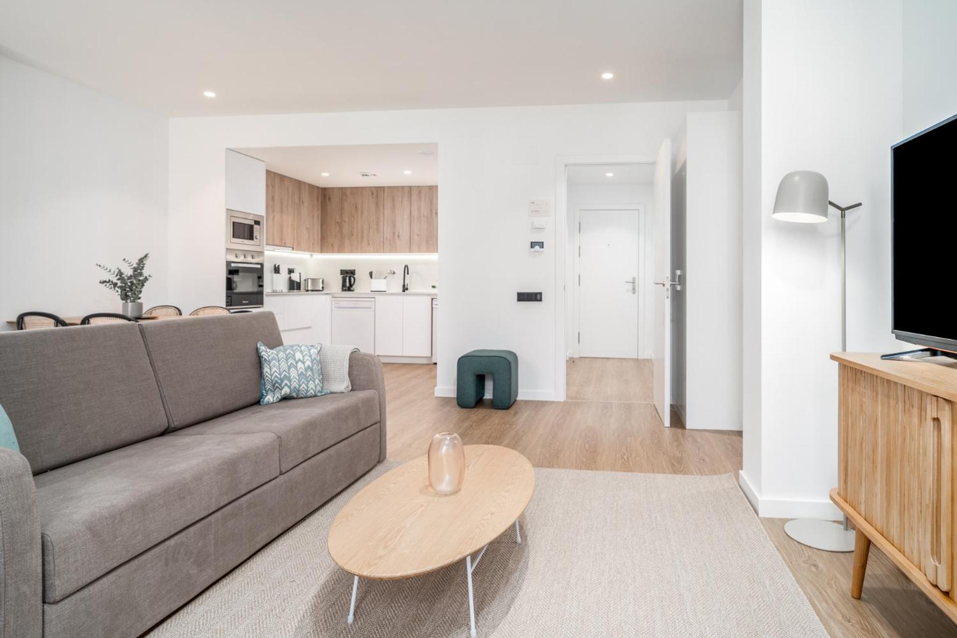 Limehome Barcelona Placa Pirineus L'Hospitalet de Llobregat Exterior photo
